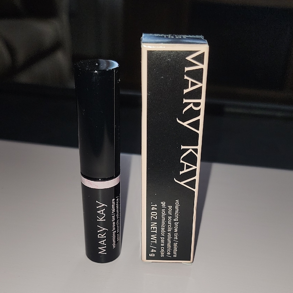 Mary Kay Dark Brunette volumizing brow tint - New in original packaging